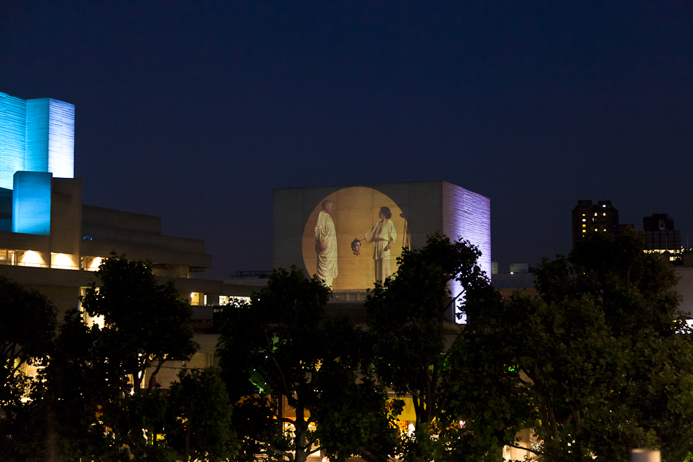 DEATH_OF_PENTHEUS_at_the_National_Theatre_4.jpg