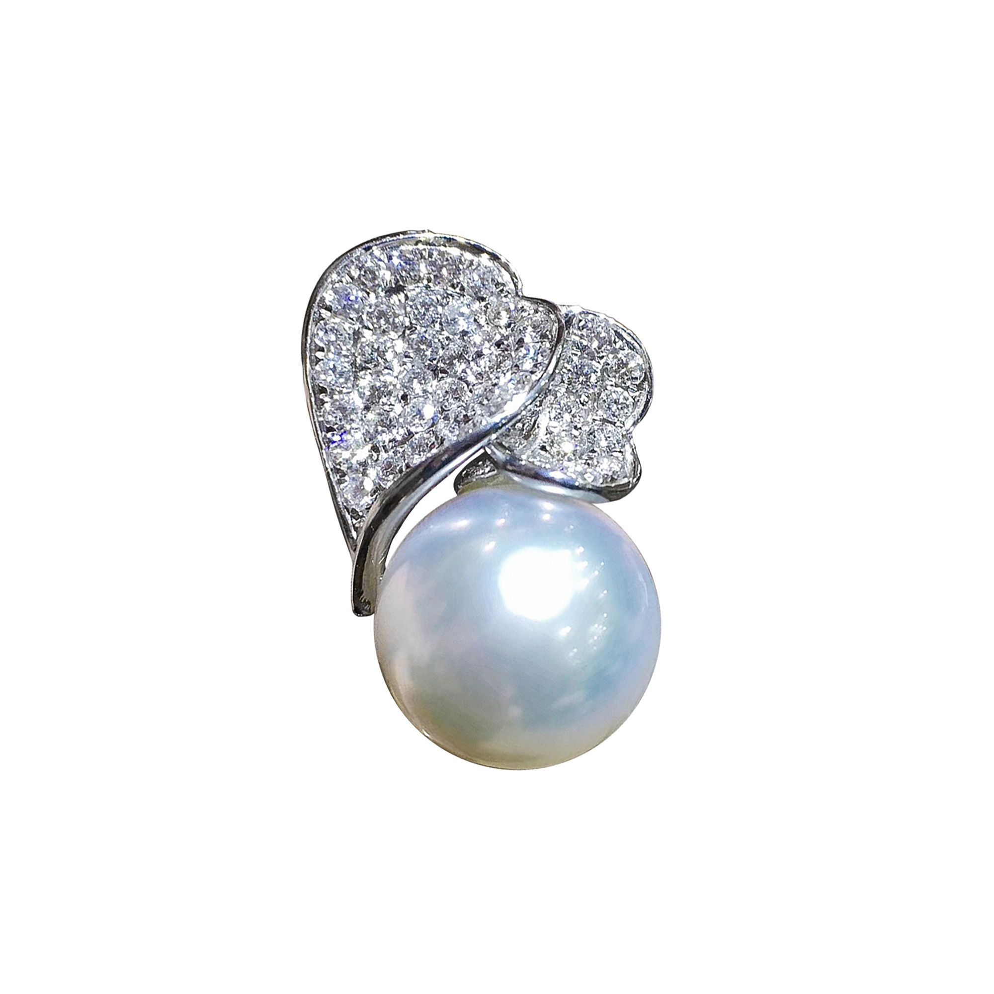 Lustre Arc — Heart-Line Diamond White South Sea Pearl Pendant