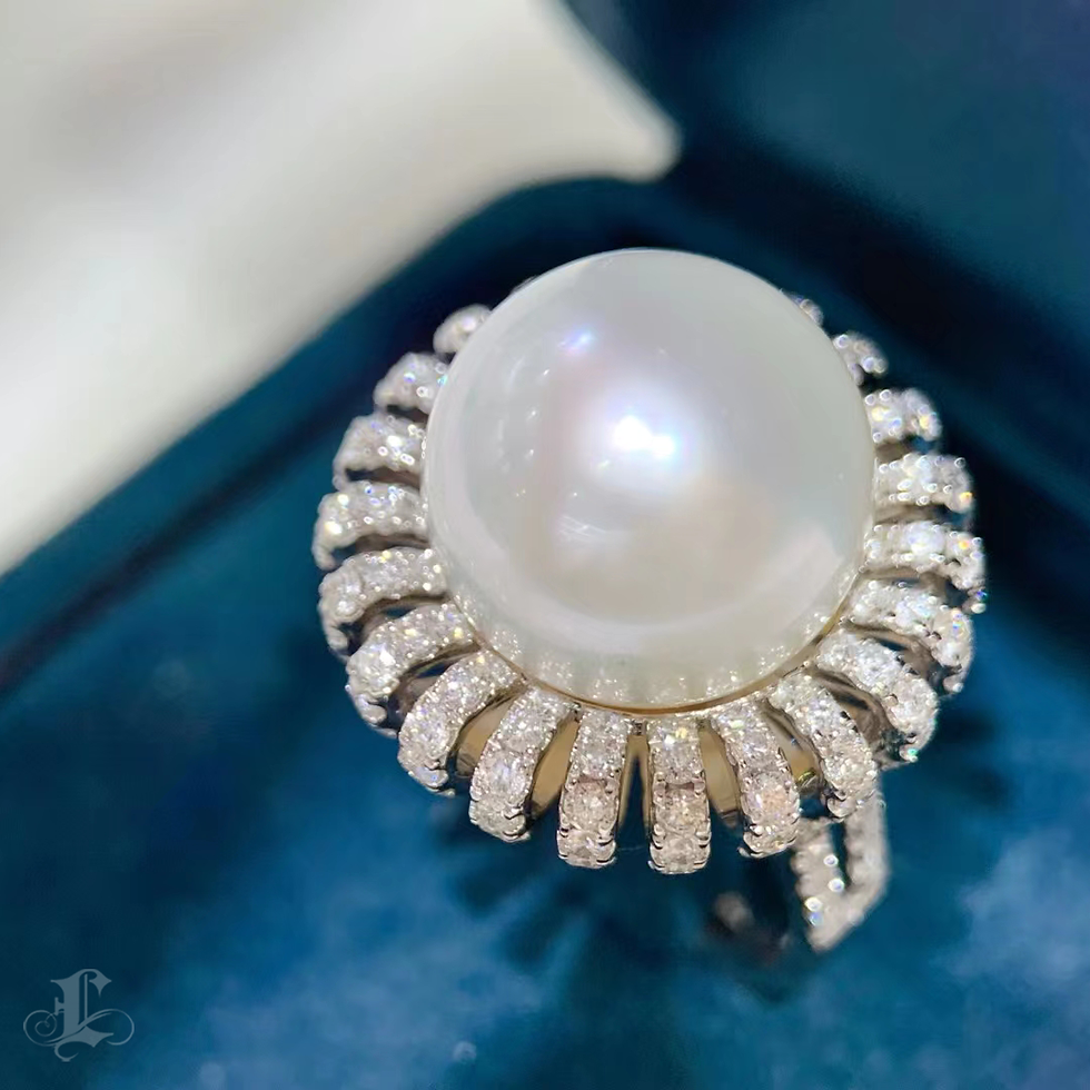Thumbnail: Crown Radiance — Aurora Radiance South Sea Pearl Diamond Ring