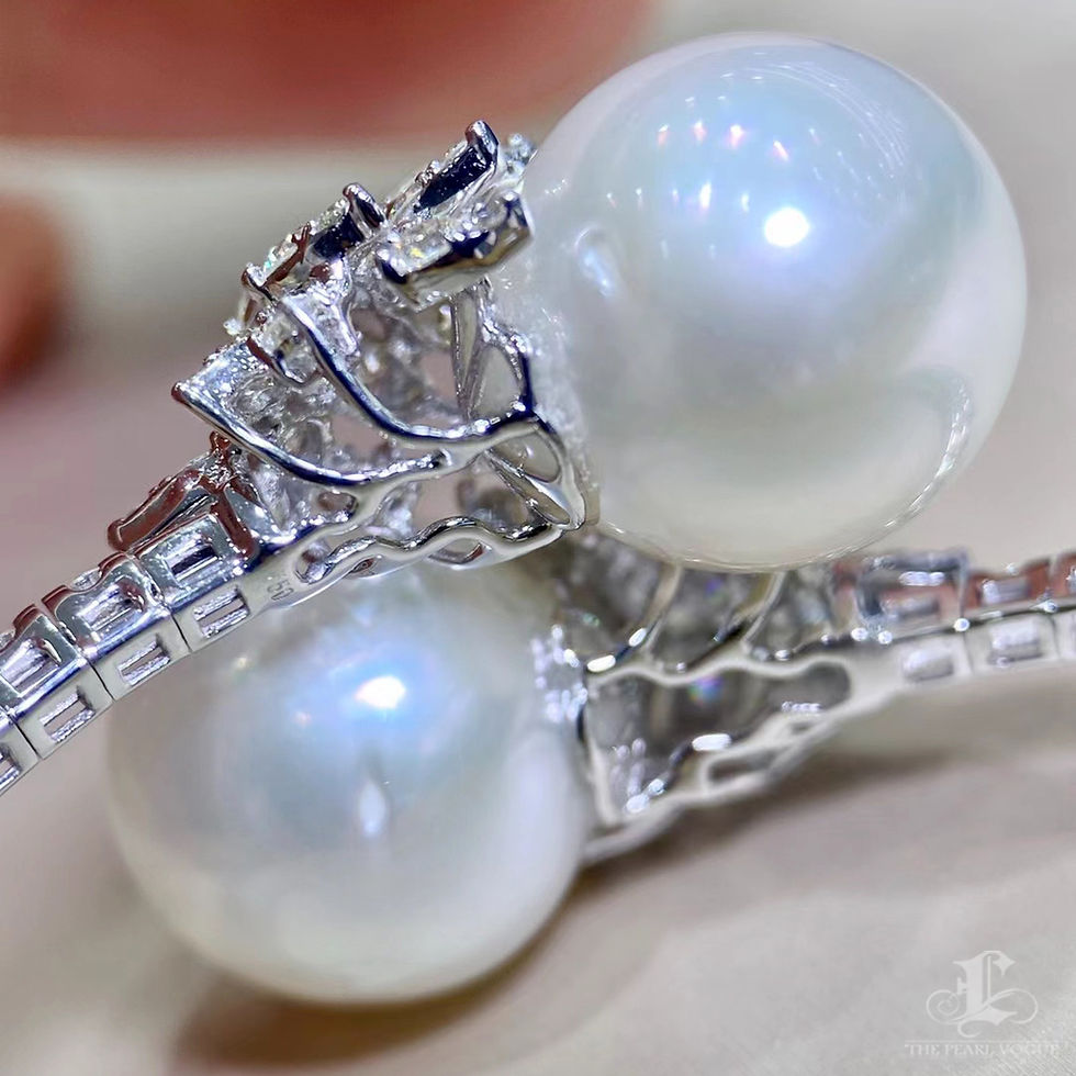 サムネイル： Crown Radiance — Starlight Twin Aurora South Sea Pearl Diamond Cuff Bracelet