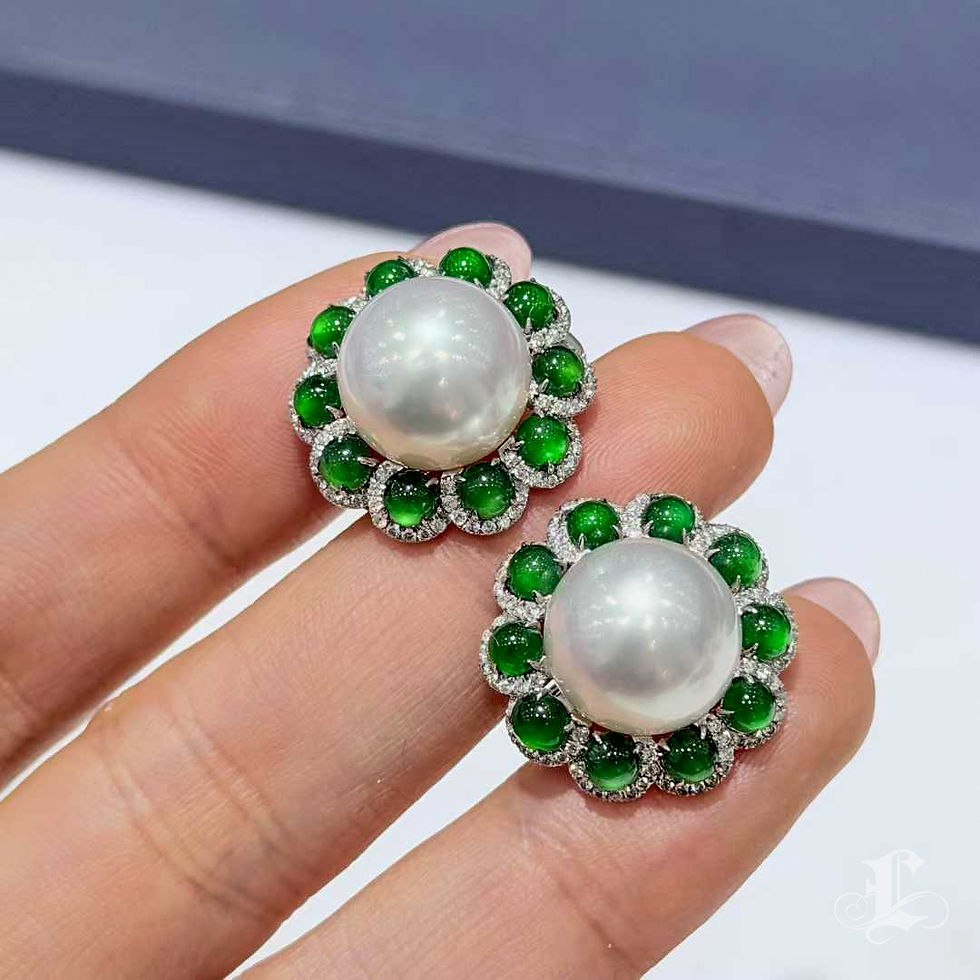 サムネイル： Jādora — Jadeite Halo South Sea Pearl Earrings