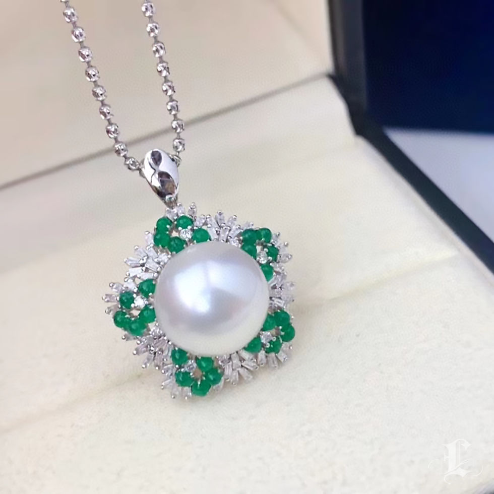 Miniaturbild: Vine Symphony — Emerald Wreath South Sea Pearl Ring Pendant