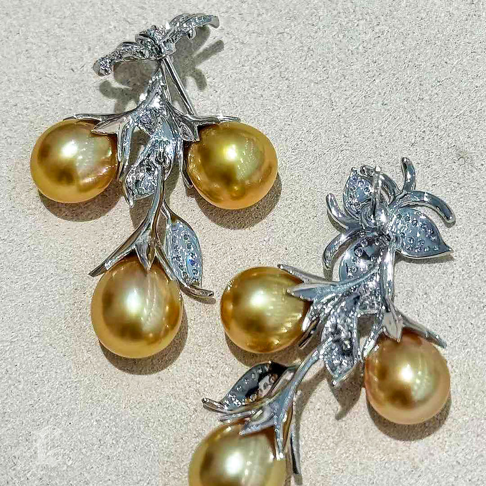 الصورة المصغرة: Vine Symphony — Majestic Vine Golden South Sea Pearl & Diamond Earrings