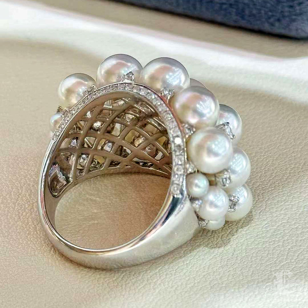 Miniatyrbild: Crown Radiance — Aurora Constellation Baby Akoya Pearl & Diamond Ring