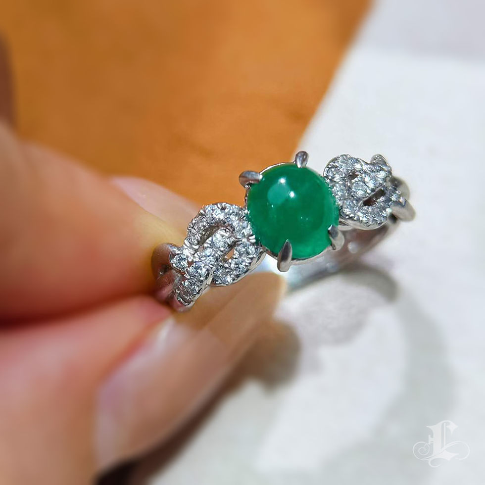 Прев'ю: Énigma — Emerald Diamond Platinum Ring