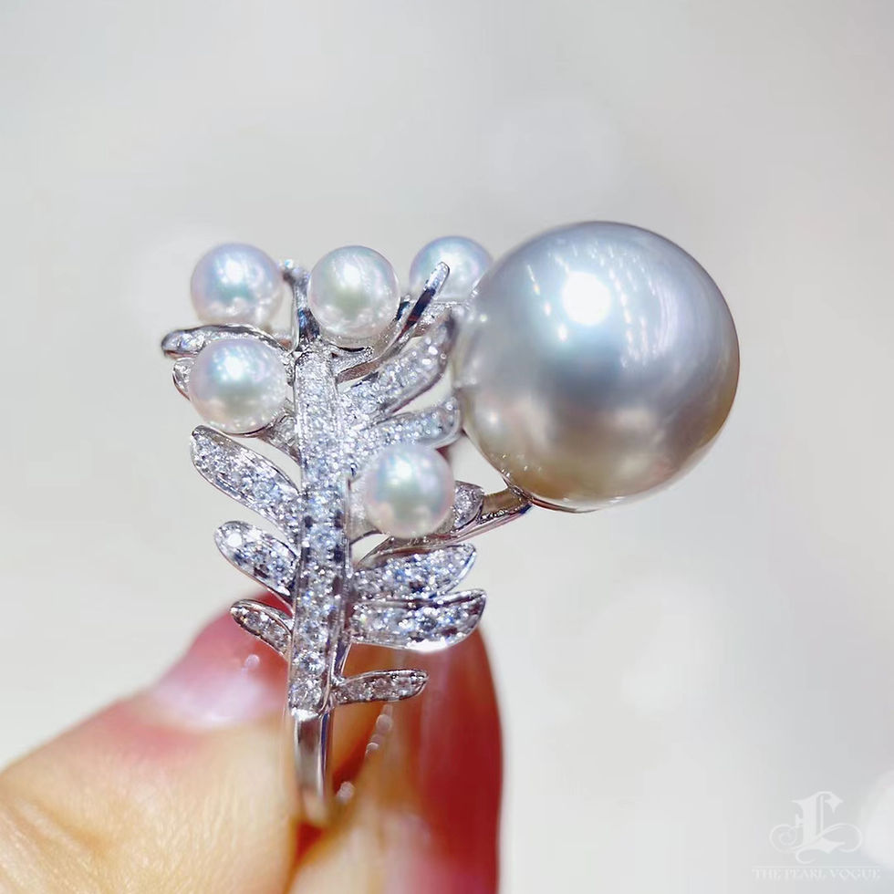 Miniatura: Vine Symphony — White South Sea Pearl & Baby Akoya Diamond Ring