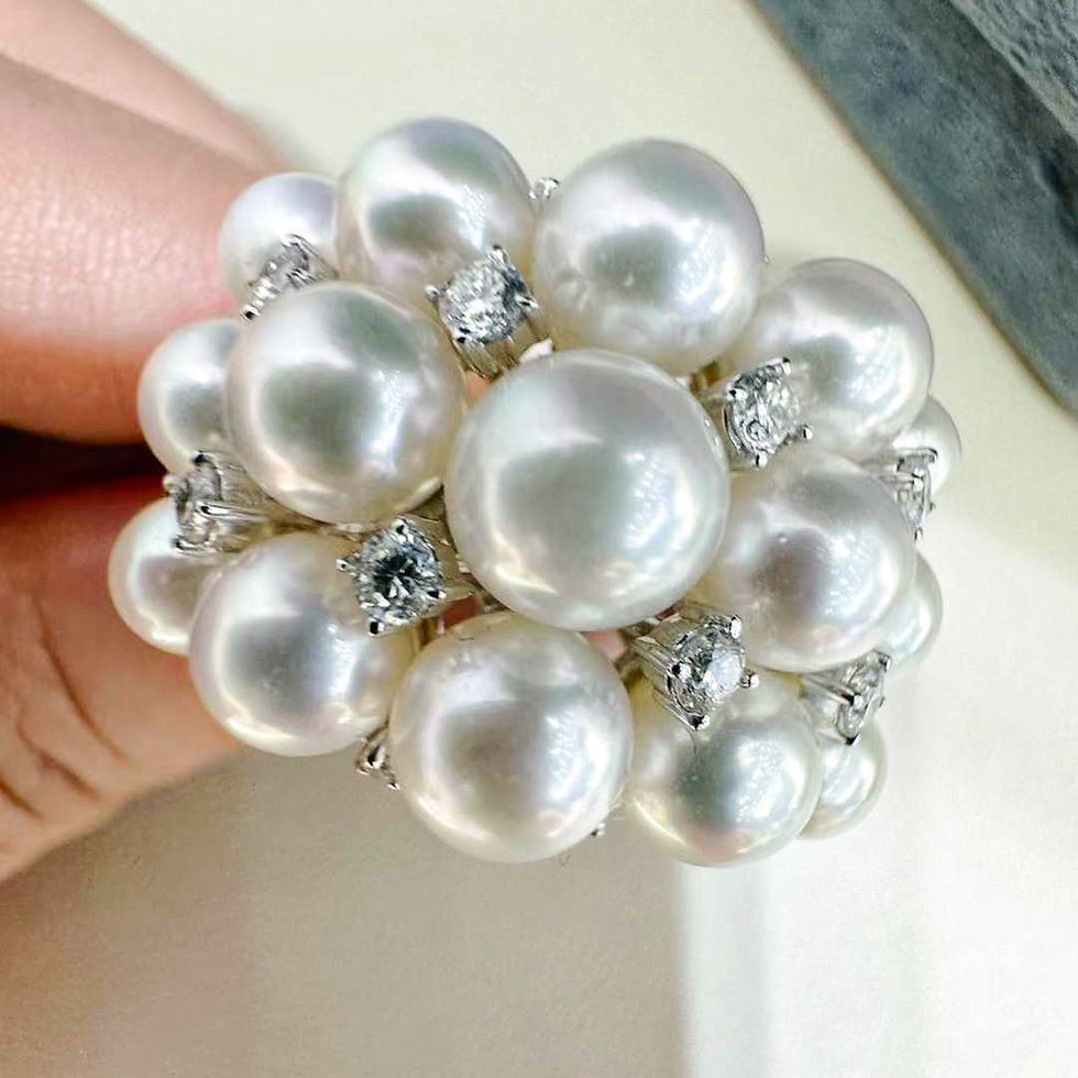 섬네일: Crown Radiance — Aurora Constellation Baby Akoya Pearl & Diamond Ring