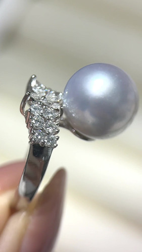 0.93 ct Diamond AAAA 13-14 mm South Sea Pearl Luxury Ring