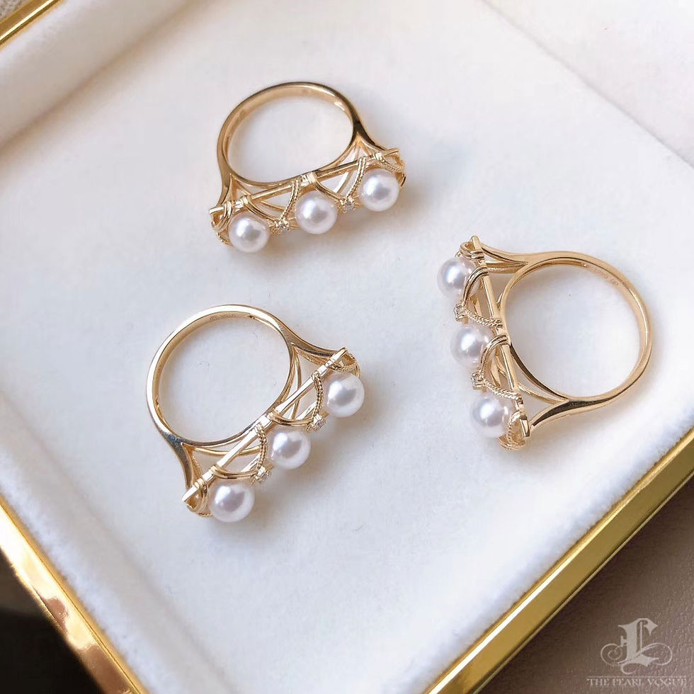 Miniaturbild: Petite Signature – Baby Akoya Pearl & Diamond Ring in 18k Gold