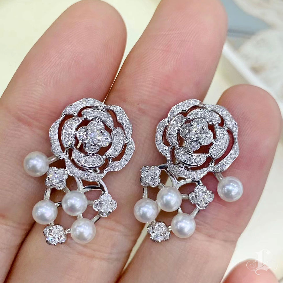 Miniature : Vine Symphony — Camellia Bloom Baby Akoya Pearl Diamond Earrings