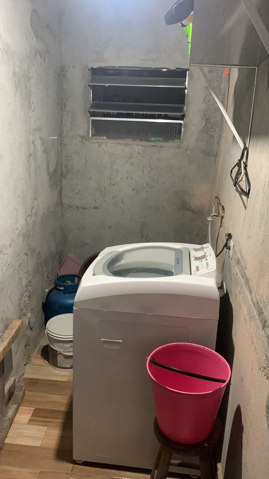 Miniatura: Vende Casa - (Área da Prefeitura) - Rua dos Melismas 187- Jd Kagohara