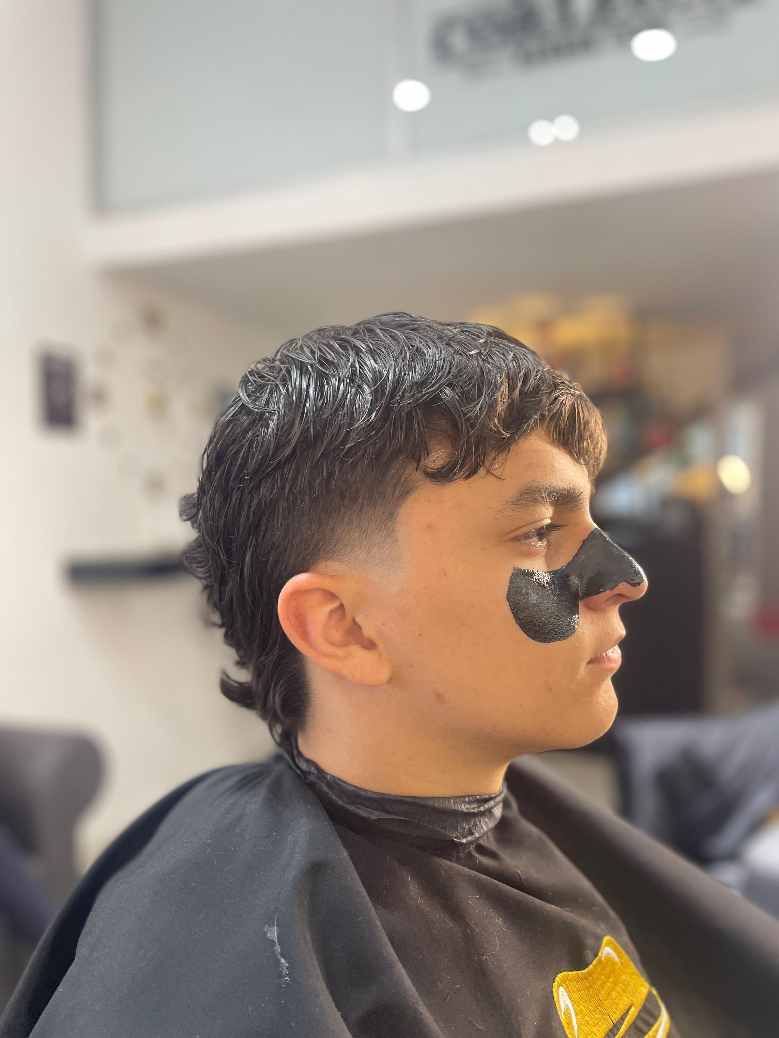 Corte + Mascarilla puntos negros + Masaje + Bebida