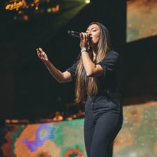 Peyton Singing_edited.jpg