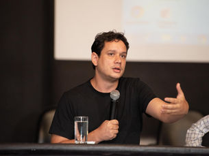 André Fraga (PV) defende instalação de ecobarreiras nos rios de Salvador