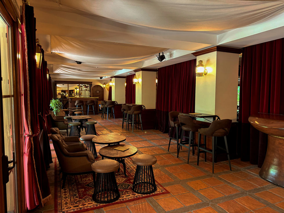 Bar de l'Hôtel des Pirates ****