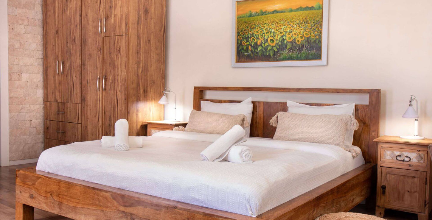 מיטה זוגית גדולה