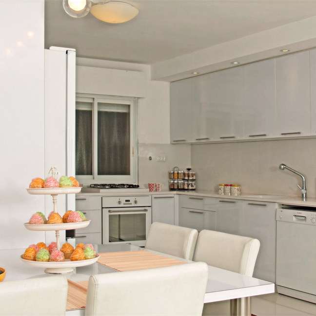 מטבח אקולוגי לבן