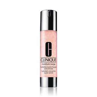 CLIINIQUE MOISTURE SURGE HYDRATING SUPERCHARGED CONCENTRATE. Serum hidratante para todo tipo de piel, hidrata desde las capas más profundas de la piel.