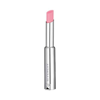 Le Rose Perfecto. Givenchy. Le Rose Perfecto es un labial labial de alta costura 3 en 1 para labios profundamente cuidados. Enriquecido con manteca de karité y extracto de pimienta rosa, el Rose Perfecto envuelve intensamente los labios con una sensación de confort y los rellena al instante. El color natural de los labios se revela y se embellece gradualmente gracias a un complejo reactivo para el PH de los labios, para un aspecto sutil y hecho a medida. Sin miedo, el Rose Perfecto está decorado con una funda de cuero rosa genuina: un nuevo bálsamo indispensable para un maquillaje natural y moderno.