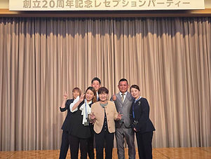 389120_edited.jpg
