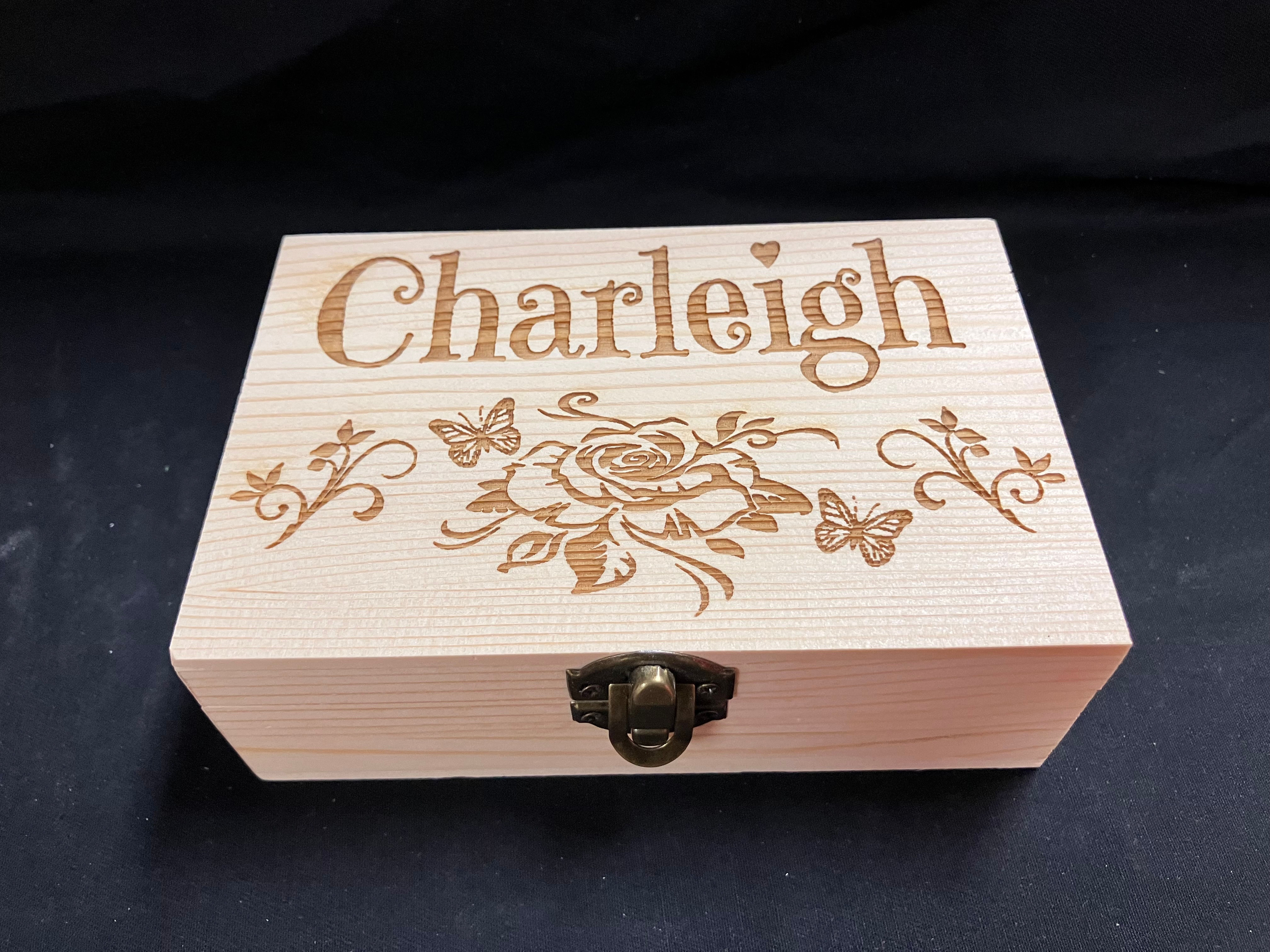 Keepsakes box (S5T8)