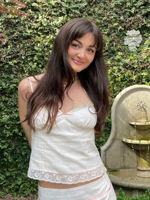 Leah Gans of Les Miss