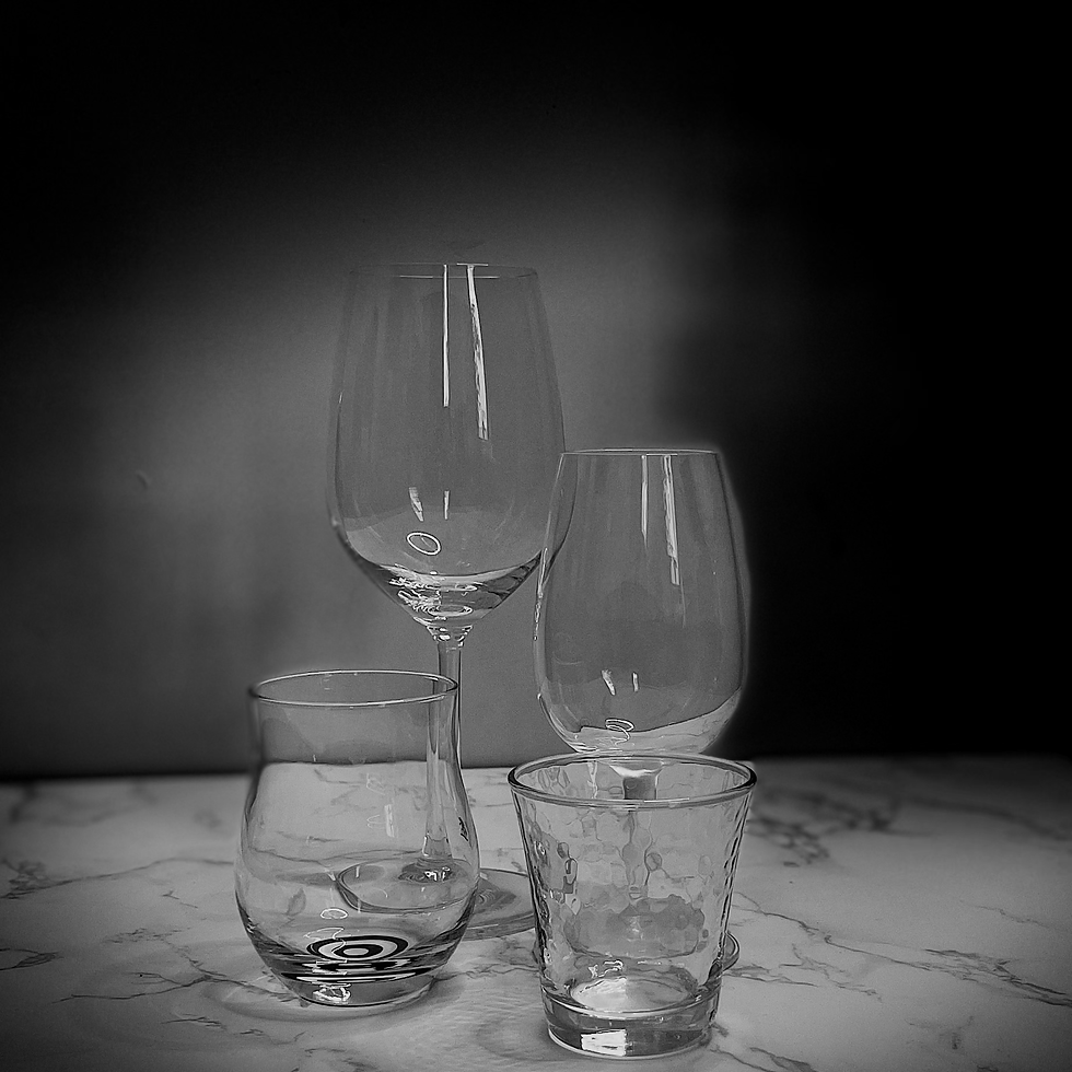 玻璃酒杯