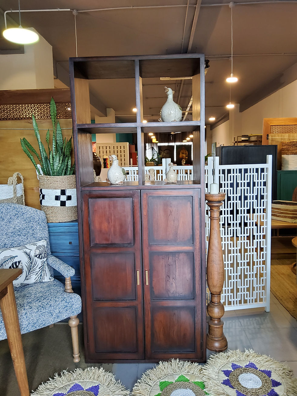 Thumbnail: Bookmark Cabinet Shelf 
