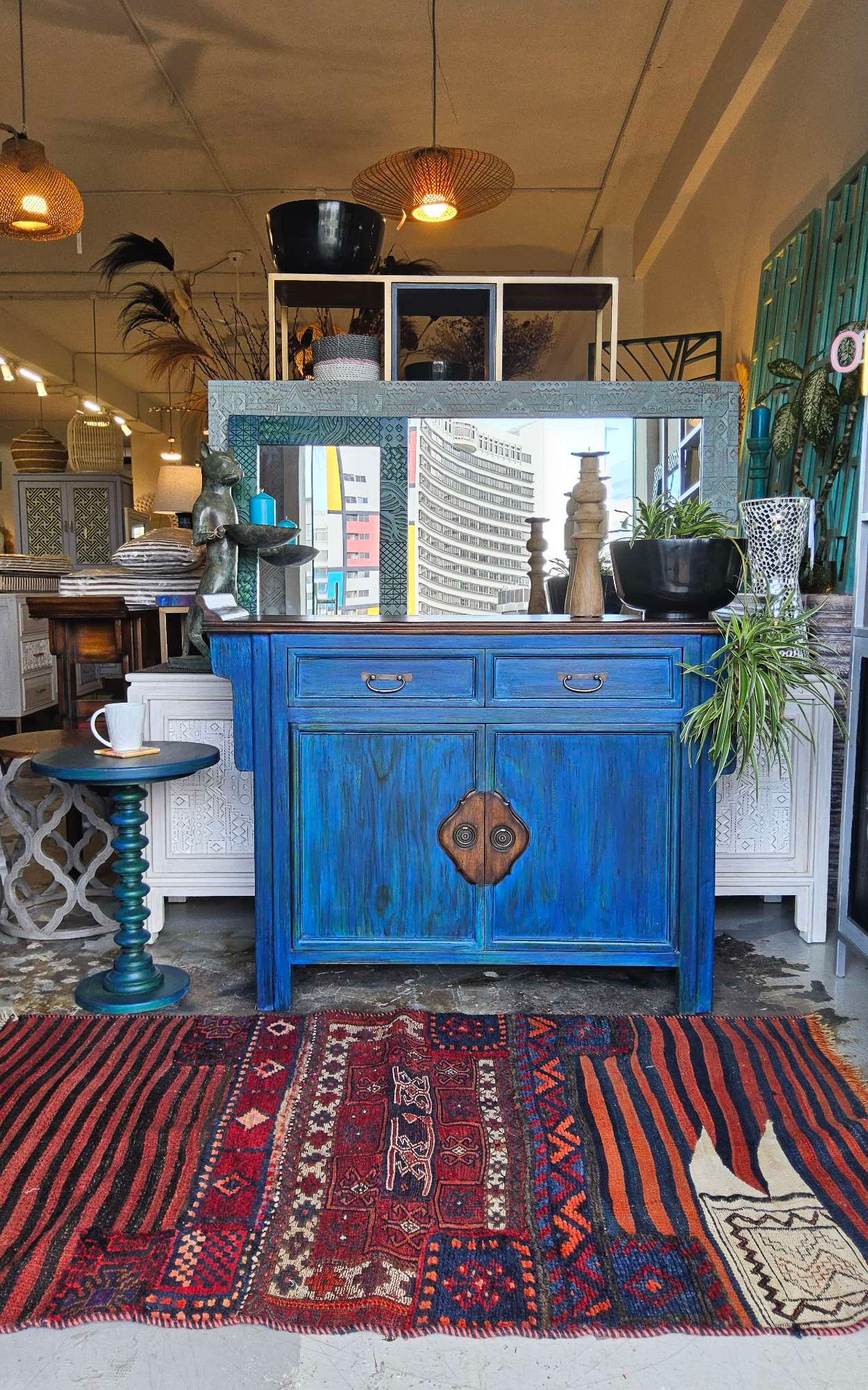Chai 22 Cabinet