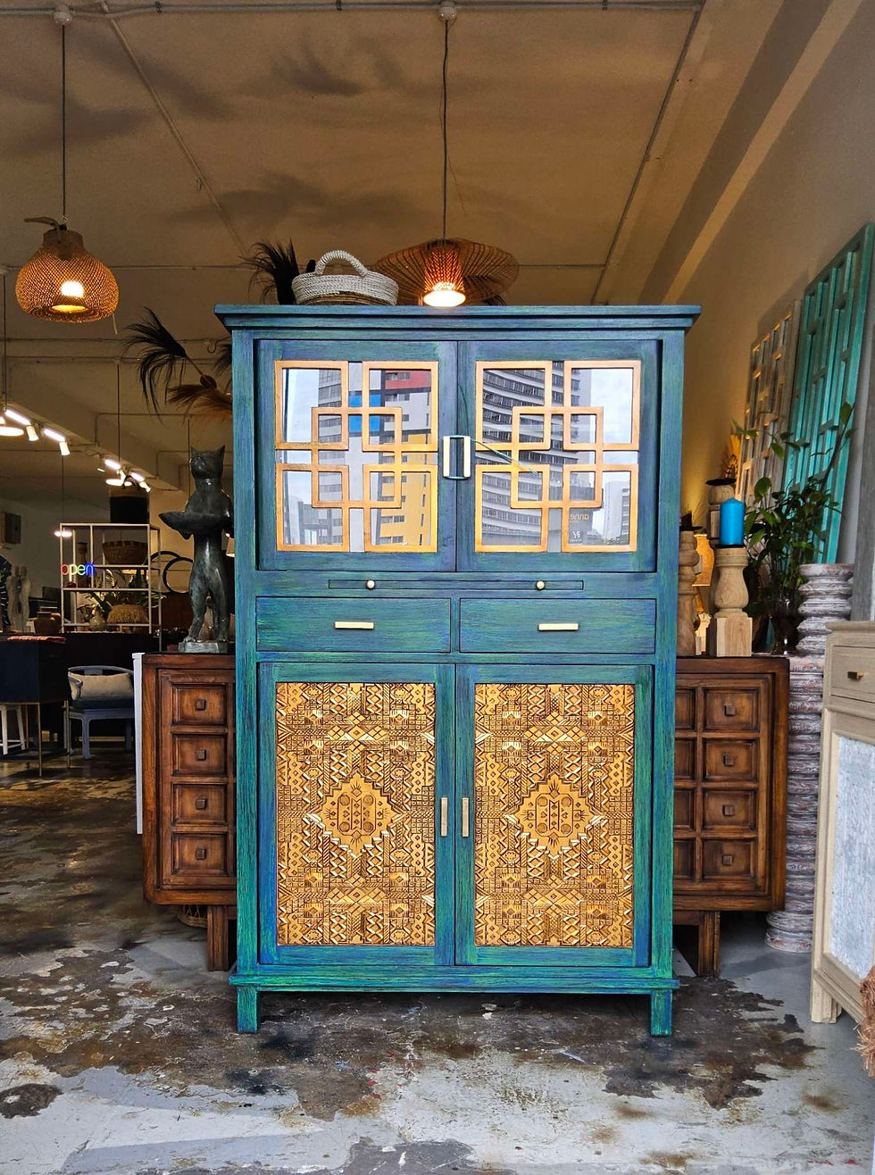 Thumbnail: Ikat  Momo 222 Bar Cabinet