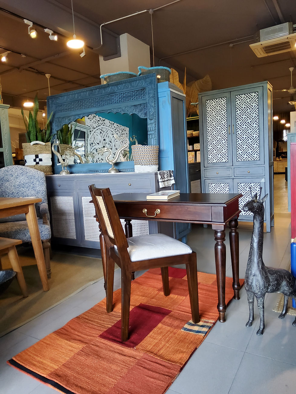 Thumbnail: Grange Desk