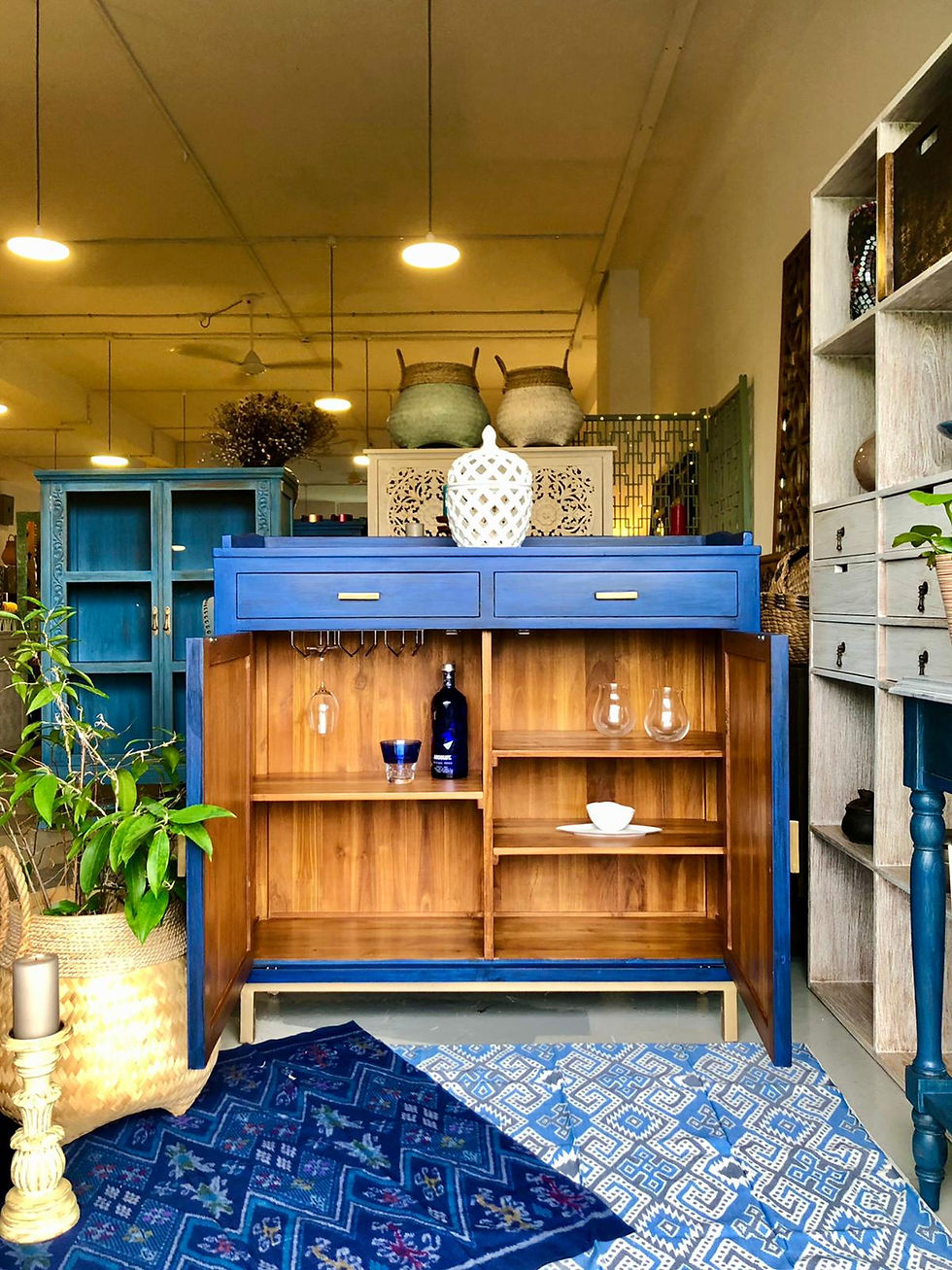 Thumbnail: Cina  22 Bar Cabinet