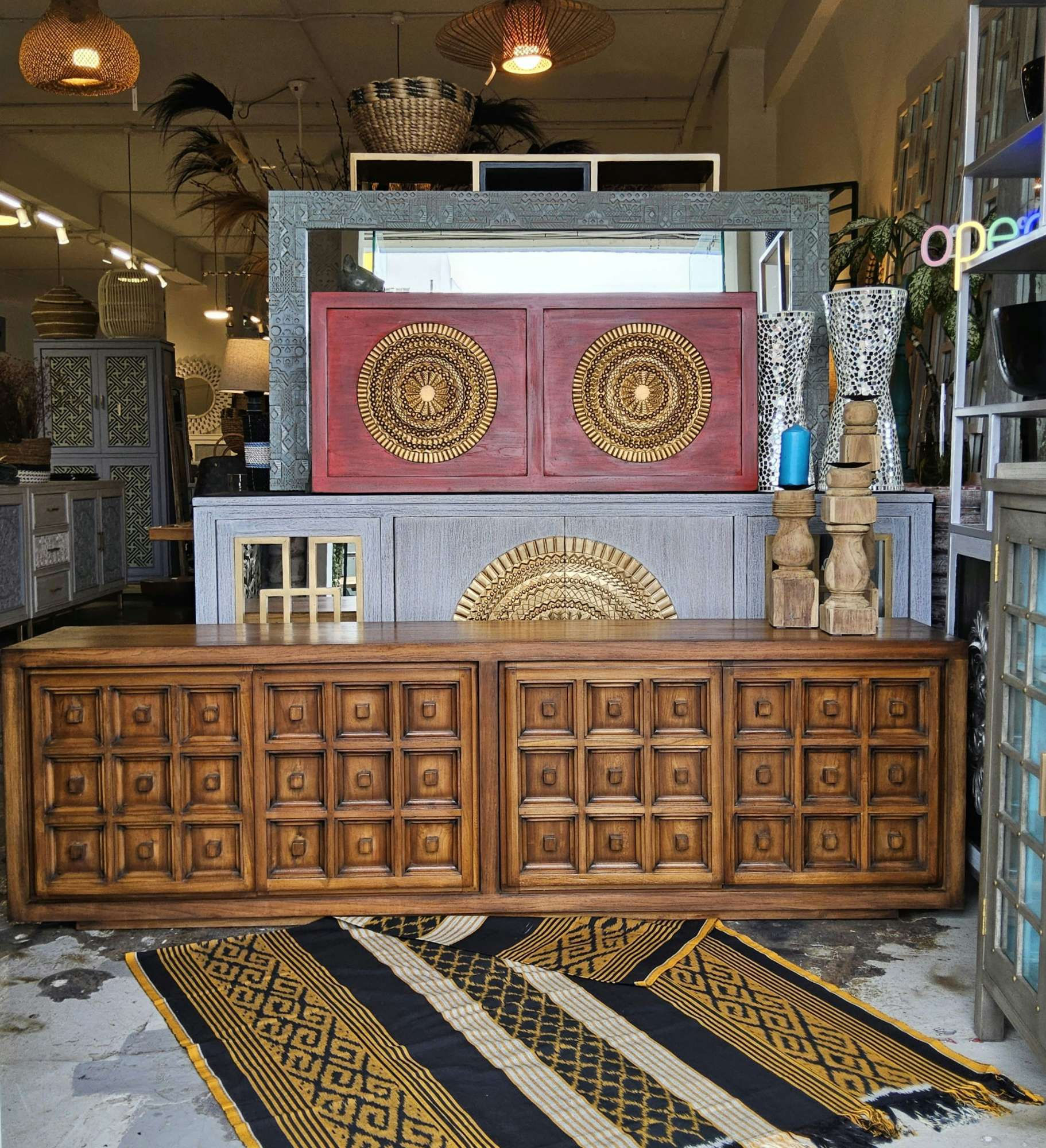 Sara Brut Entertainment