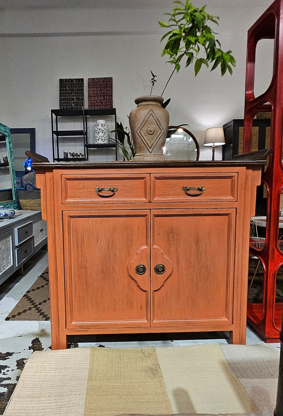 Thumbnail:  Chai  22  Cabinet
