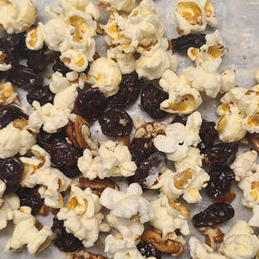 Sweet & Salty Popcorn Mix