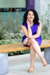 Thera Barclay - Smiling Photo_auto_x2.jpg