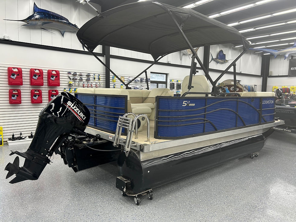 Thumbnail: 2019 Lexington 517 pontoon boat
