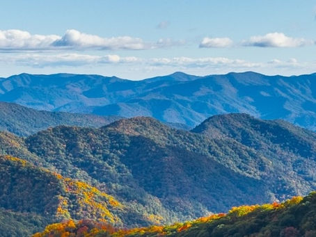 Smoky Mountain travel guide featuring scenic mountain views near Pigeon Forge and Gatlinburg.