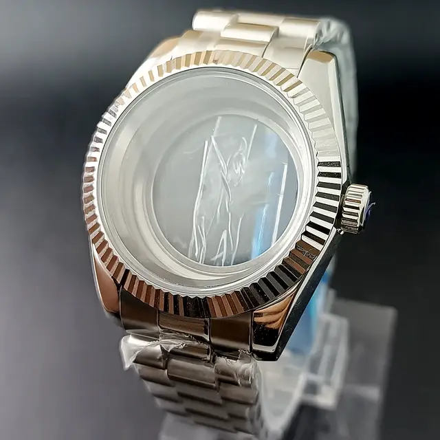 Bracelet type Président et boitier cannelures fond en verre