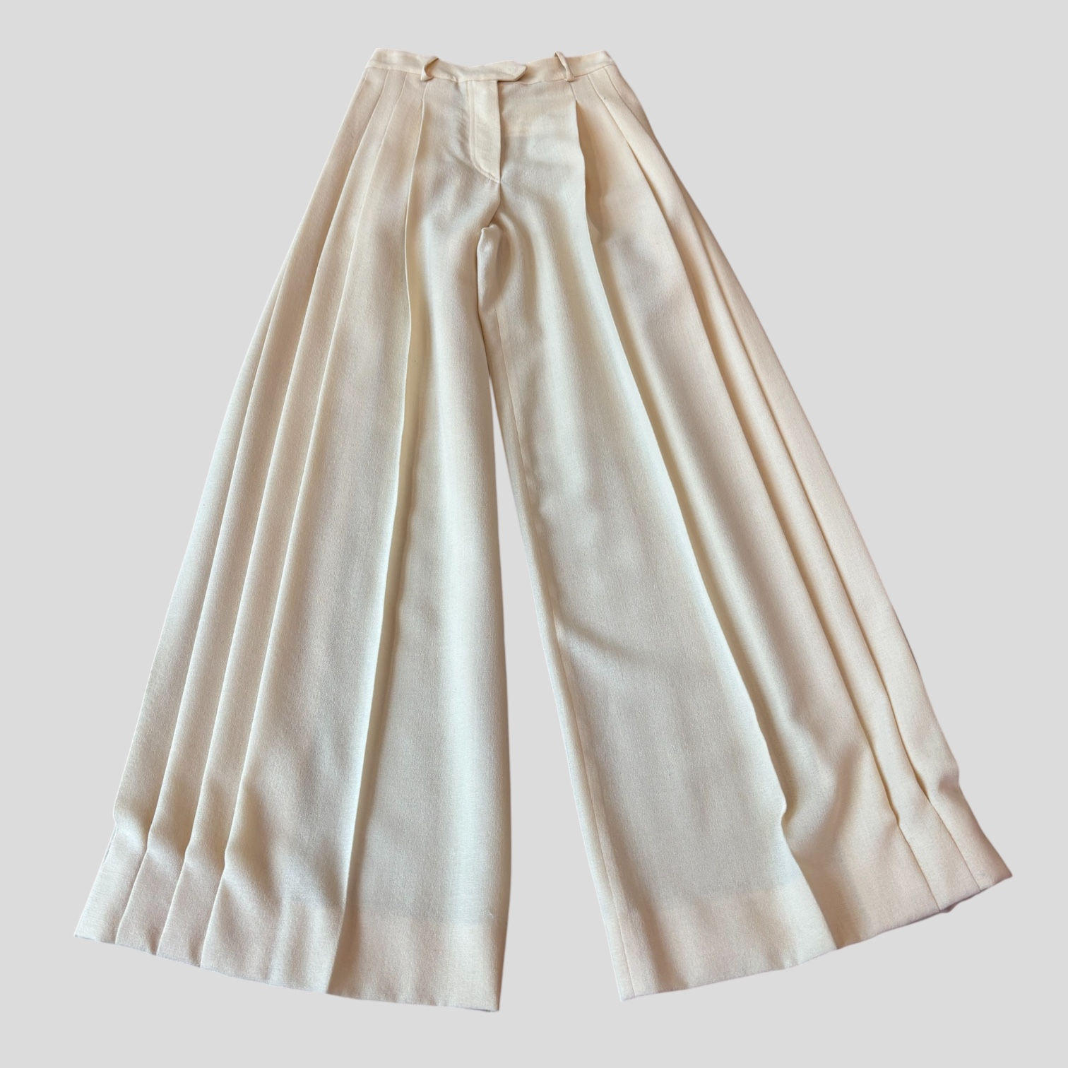 Christian Dior Voluminous White  Pleated Pant