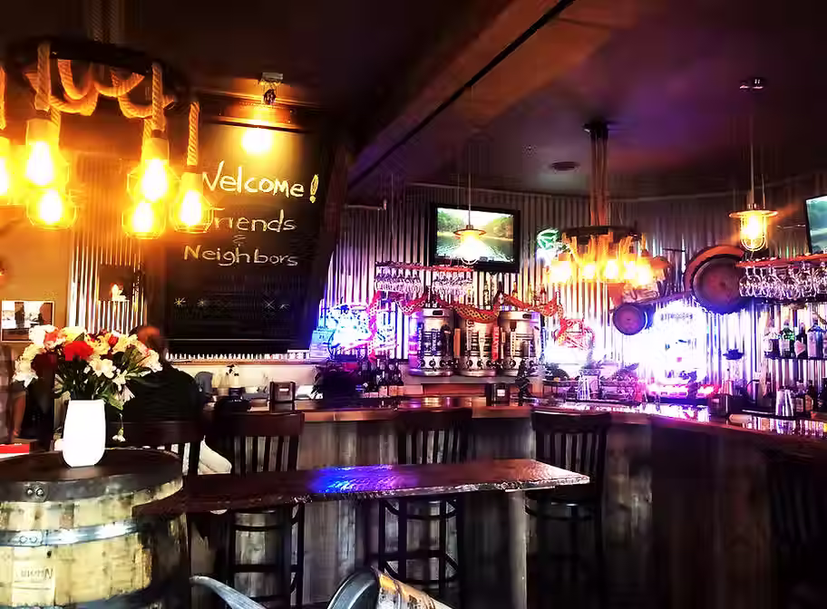 Barnhouse Grill & Pub.avif