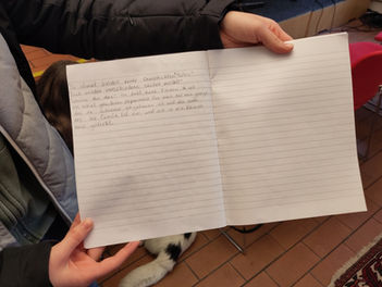 Wir schreiben heute Dialoge.