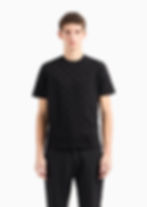 Homme portant un T-SHIRT EN COTON MERCERISÉ AVEC PATCH LOGO noir, devant un fond blanc.