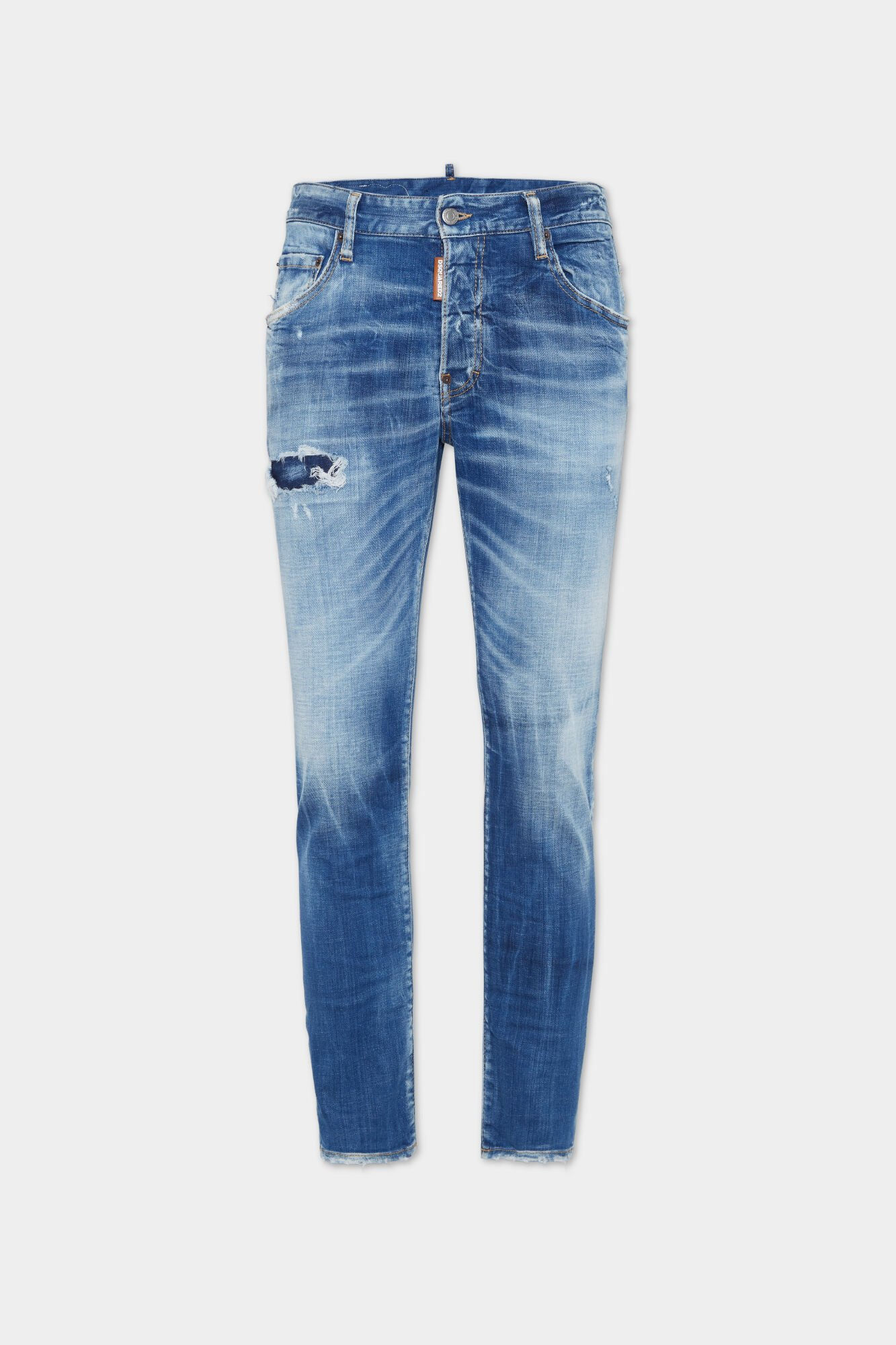 Jean bleu délavé pour homme, avec des détails élégants et modernes.