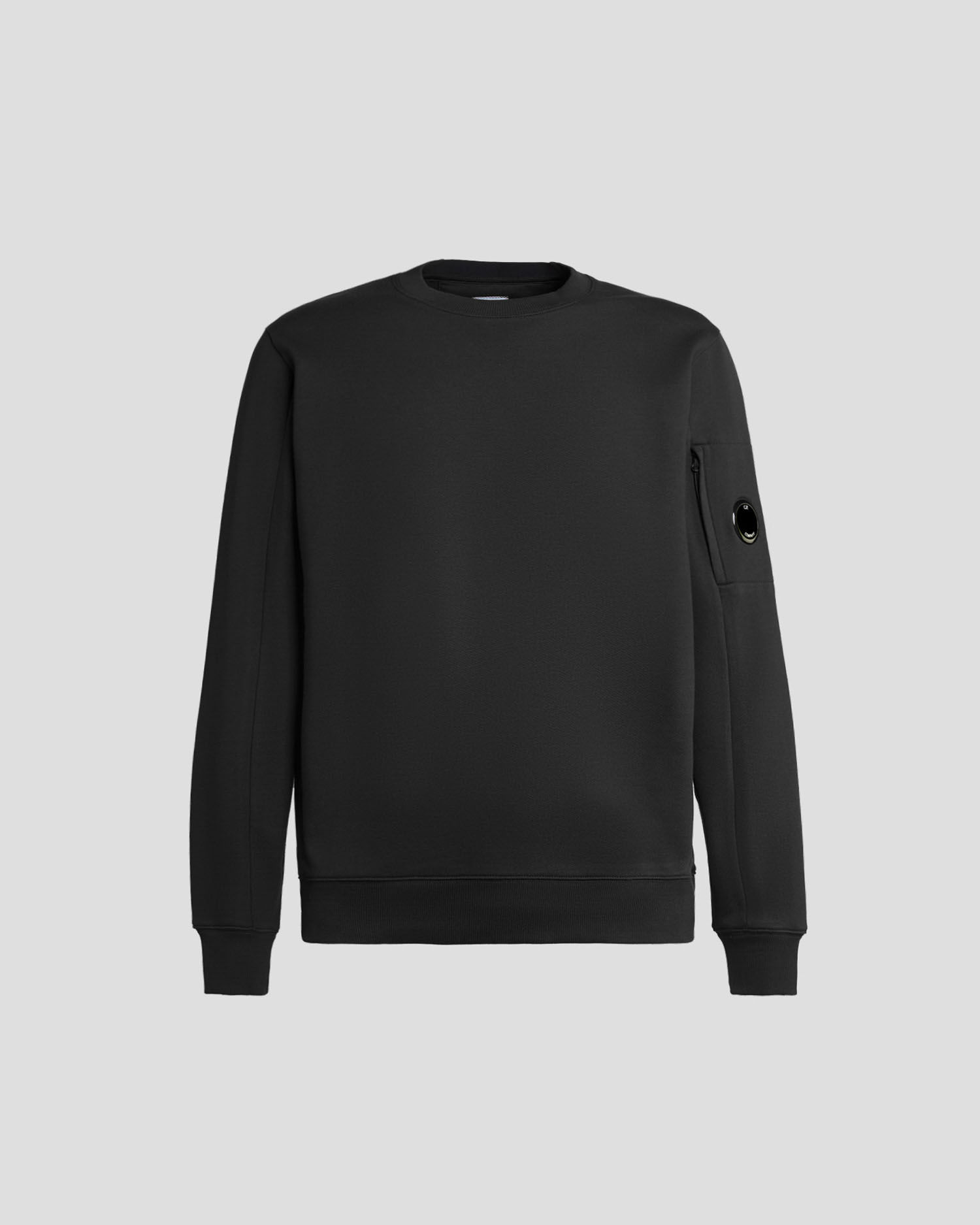 Un sweat-shirt noir, une poche sur la manche, pour hommes, confortable et élégant.