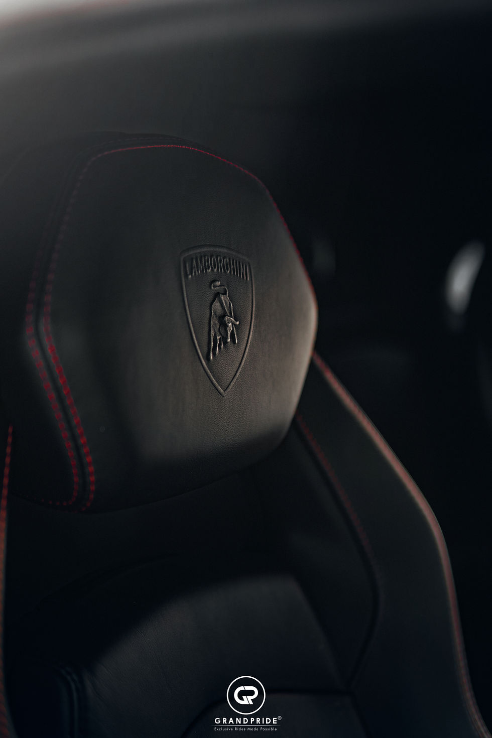 Thumbnail: Lamborghini Aventador