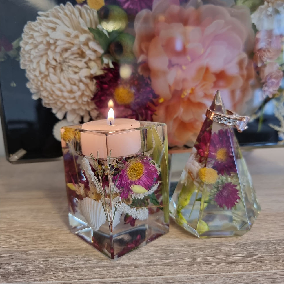 Thumbnail: Tea-Light Holder