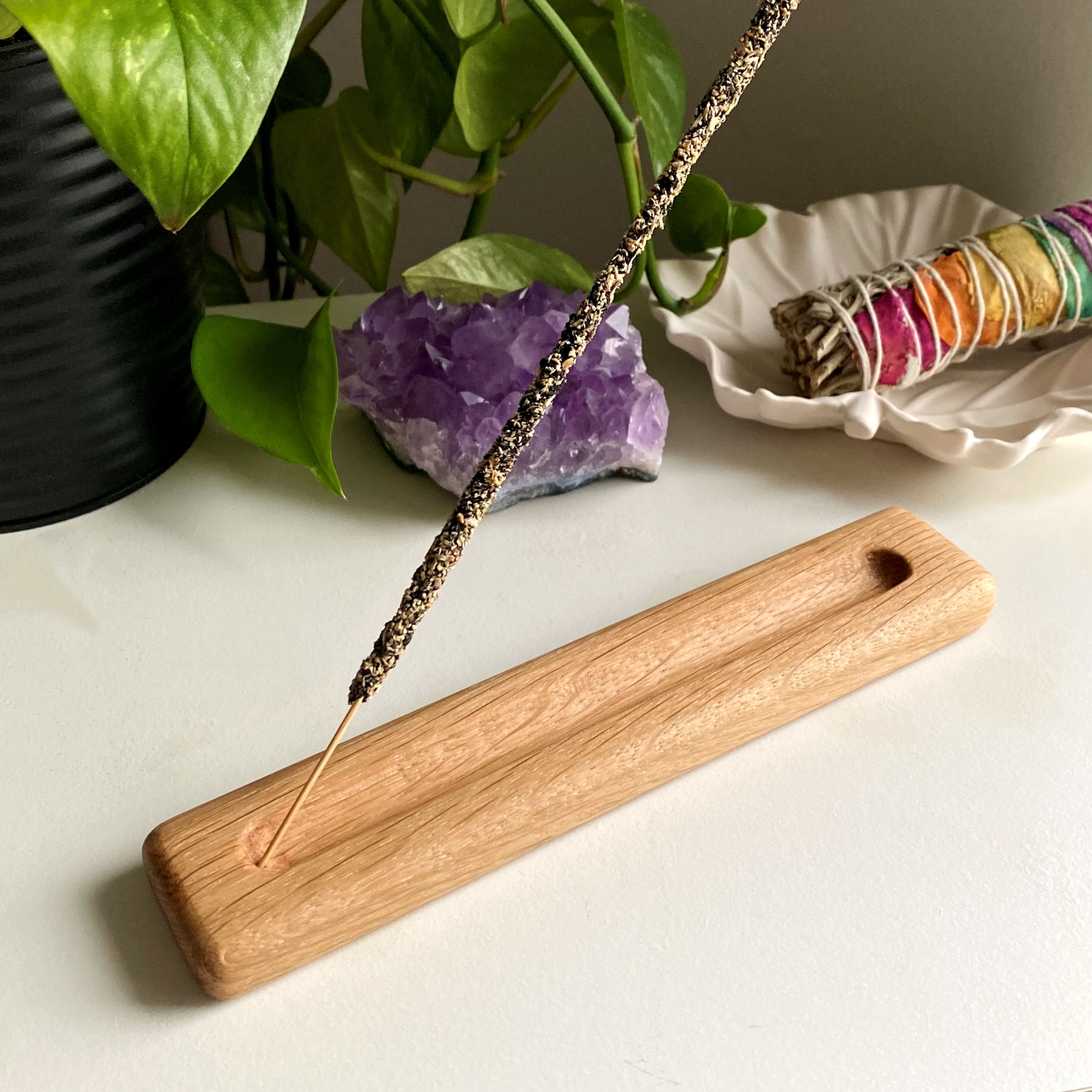 Porte encens en bois, chene massif, artisanal