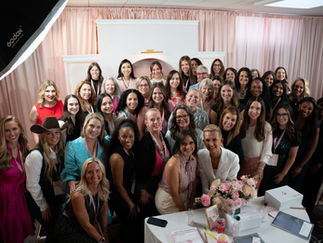 Authority Accelerator Summit hosted by She Believed She Could™ and Hi Hello Labs featuring women entrepreneurs, business leaders, personal branding, leadership, and networking.