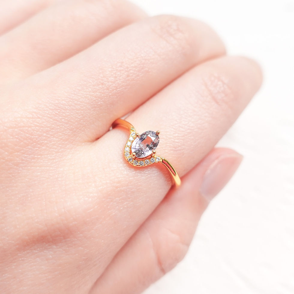 Thumbnail: Crescent Grey Spinel Ring  (Gold)